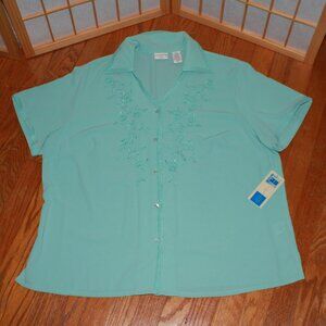 Vintage Covington Woman Embroidered Accent Button Down Shirt